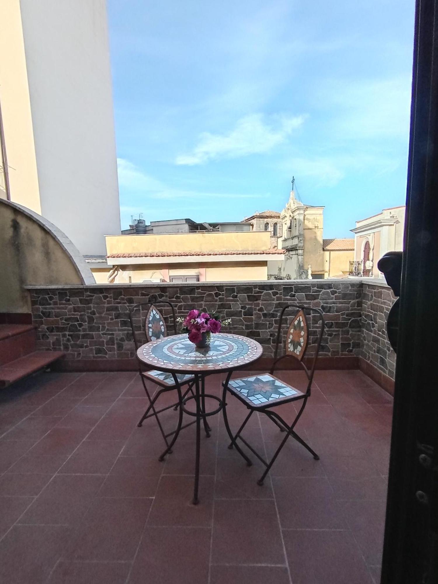 La Casetta Di Gio Gio Appartamento In Centro A مونريالي المظهر الخارجي الصورة